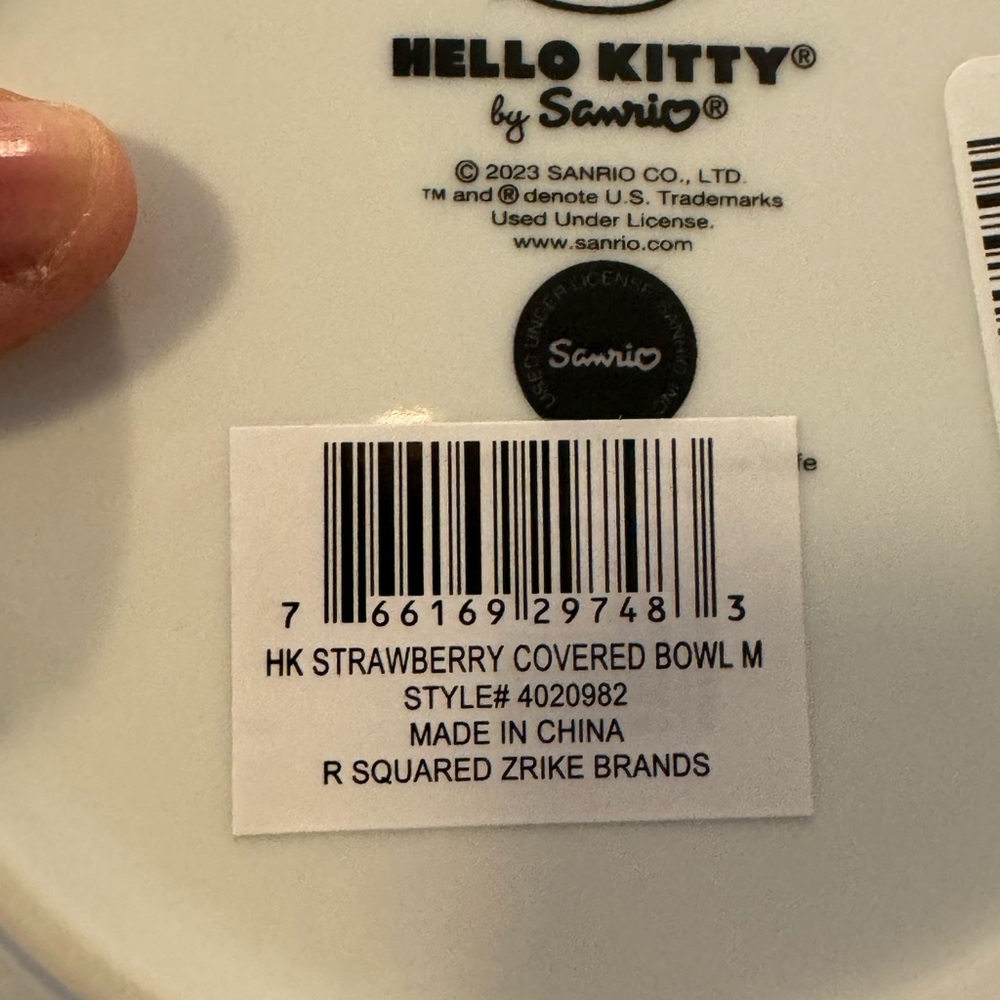 Hello Kitty Tupperware - Picture 5 of 5